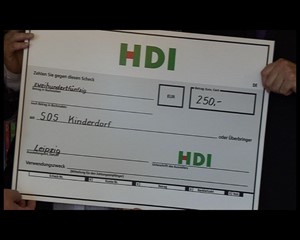 Ostth�ringen.TV: Spenden�bergabe