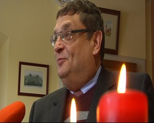 Daniel Jurkurwski im Gespr�ch mit dem Apoldaer B�rgermeister R�diger Eisenbrand