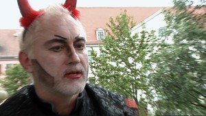Faust auf den Busch geklopft