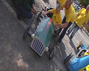 Nord-Th�ringen Fernsehen: 7. Seifenkistenrennen in Nordhausen