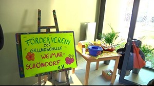 Grundschule Sch�ndorf in Weimar feiert Jubil�um und Tag der offenen T�r