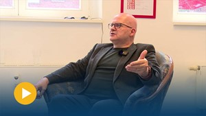 Cannabis legal: Frank Bangert zu Gast bei Anja - Anja unterwegs