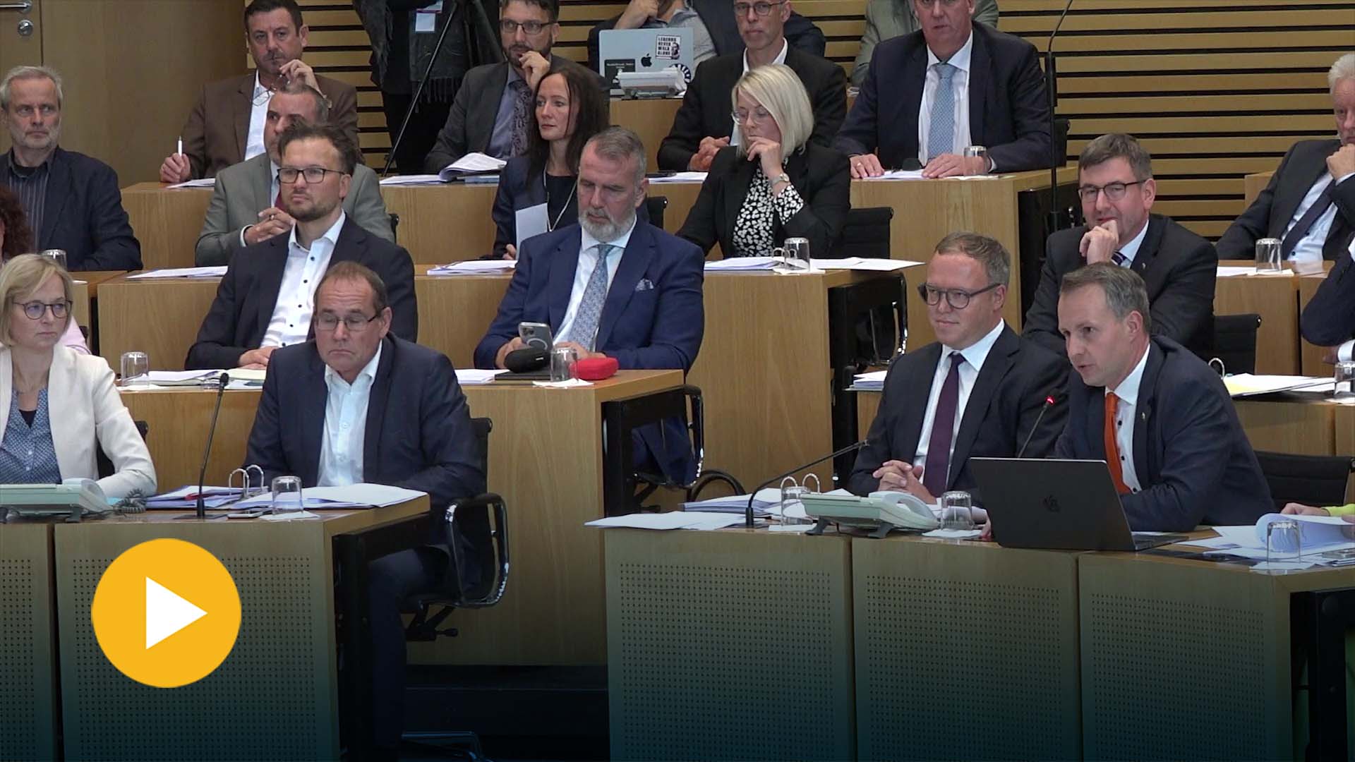 Bericht aus Erfurt: Investitionen im Fokus - Thüringer Landesregierung stellt Doppelhaushalt vor