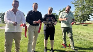 Zentraler Treffpunkt: Neuer Festplatz in R�digsdorf 
