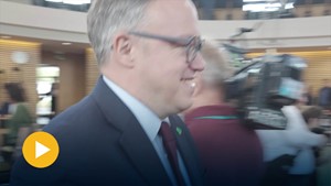 Bericht aus Erfurt: AfD scheitert mit Misstrauensvotum gegen Voigt