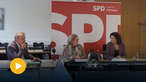Bericht aus Erfurt: SPD-Fraktion mit Vorsto� - Demokratief�rderung sichern